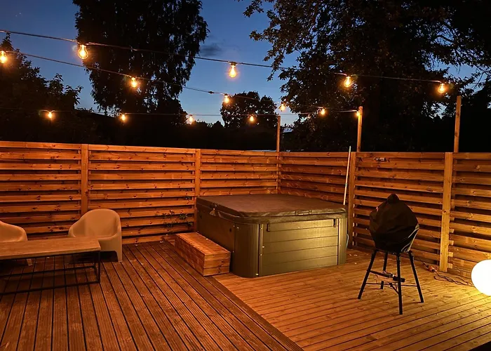 Family With Hot Tub-outdoor Area And Sauna Pärnu